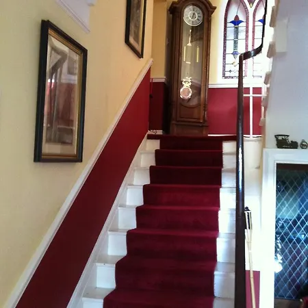 Caheroyn House